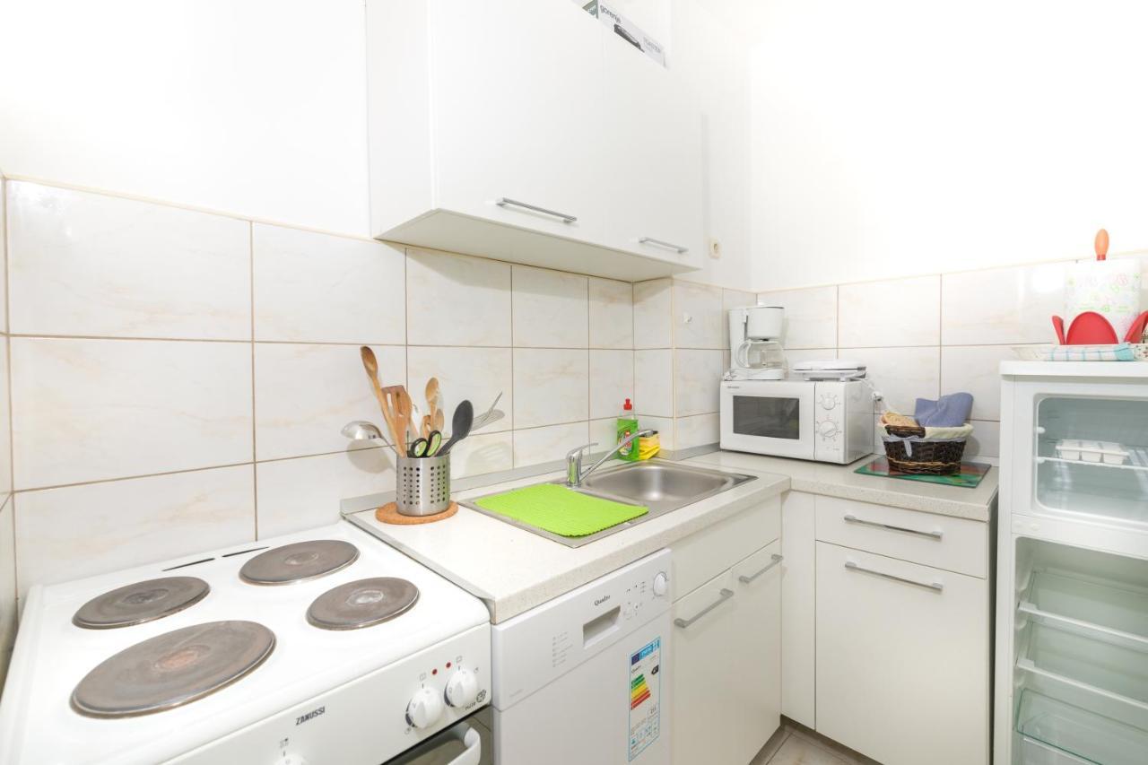 Apartments Dobronic イェルサ エクステリア 写真