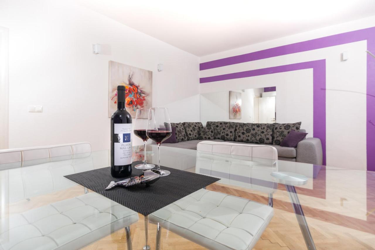 Apartments Dobronic イェルサ エクステリア 写真
